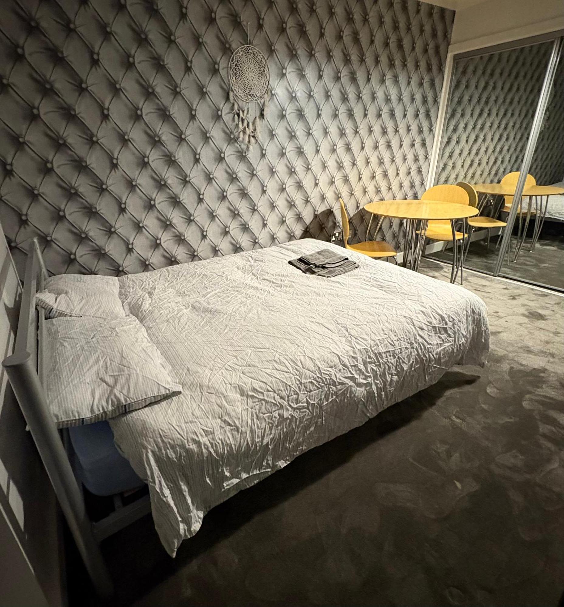 Jupiter Building Apartment *